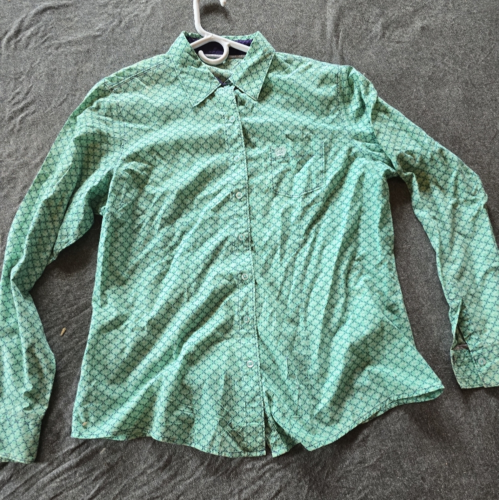 Cinch Women's Green Button Down Shirt